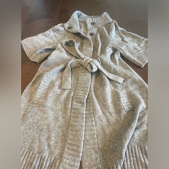 Banana Republic long grey sweater with side pockets and belt - Picture 3 of 7